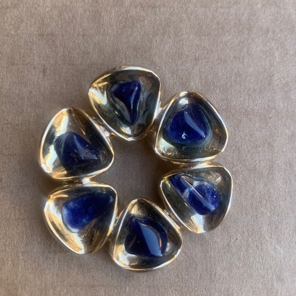 Brooch Pin style Blue Labradorite and Gold Circular